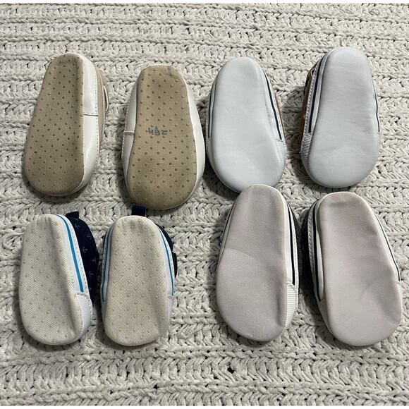 Lot of 4 Pairs of Carter's Boys Baby Shoes - Escalating Sizes Range from NB-9m - Picture 2 of 10